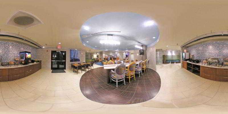 Springhill By Marriott Charleston North Hotel 3*